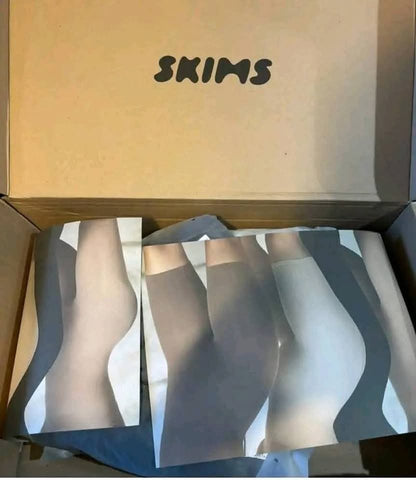 SKIM CLOTHING PALLET